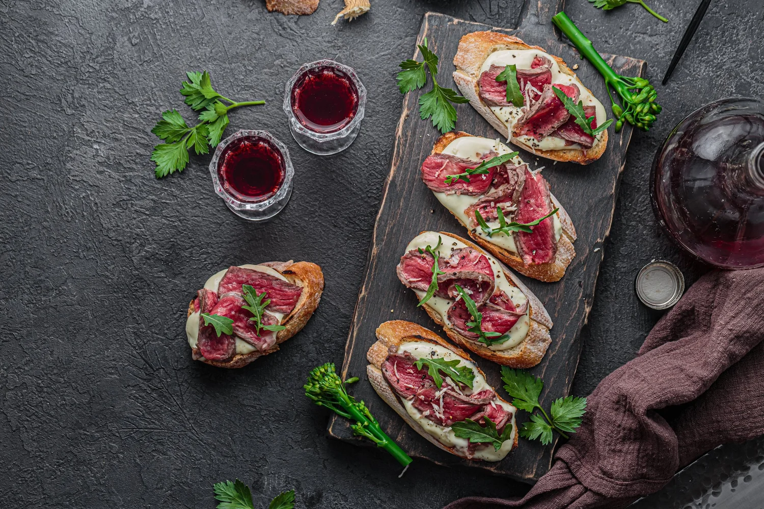 Roast Beef Bruschetta